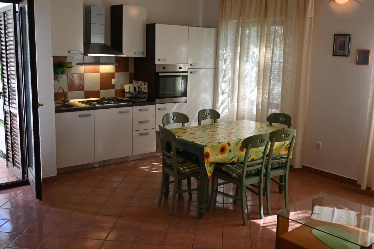 Apartments Tea Pag Pag Town Kültér fotó
